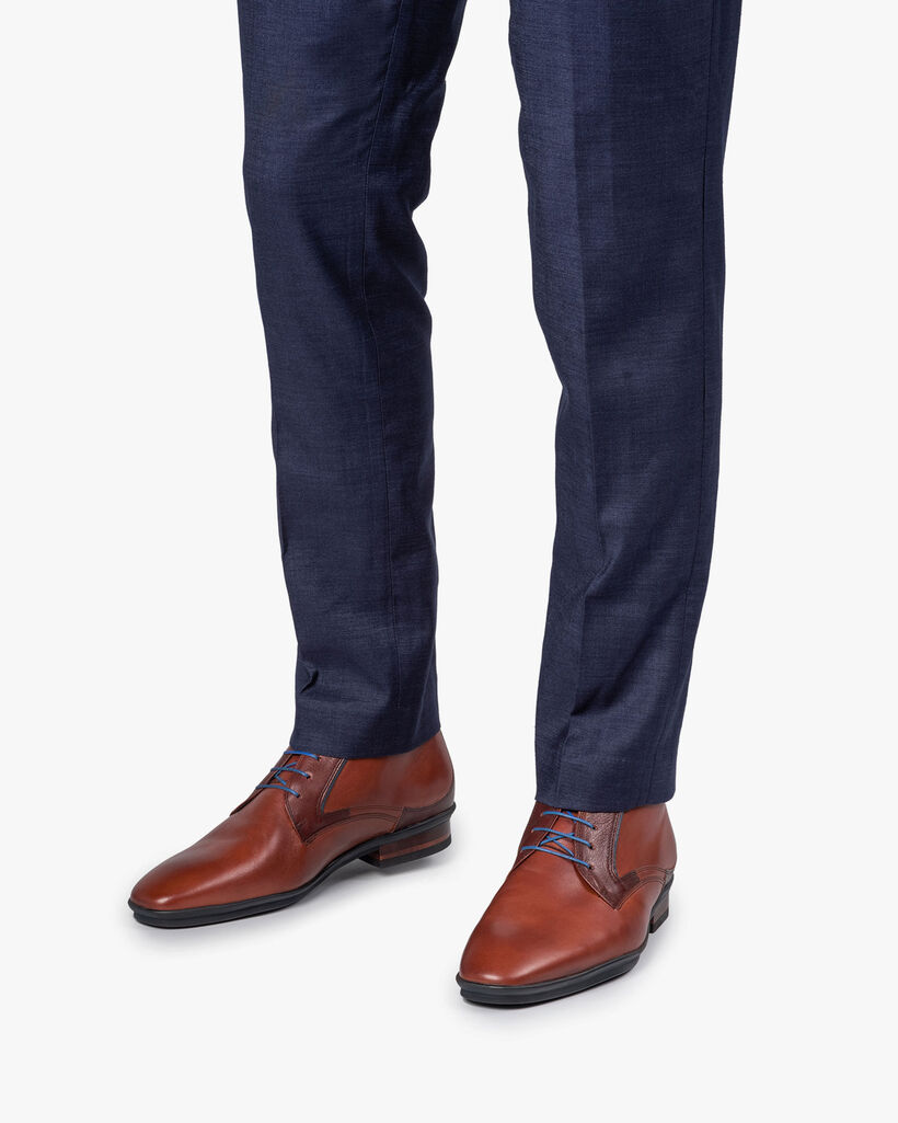 Lace boot calf leather cognac