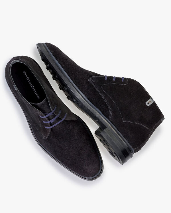 Lace boot suede black