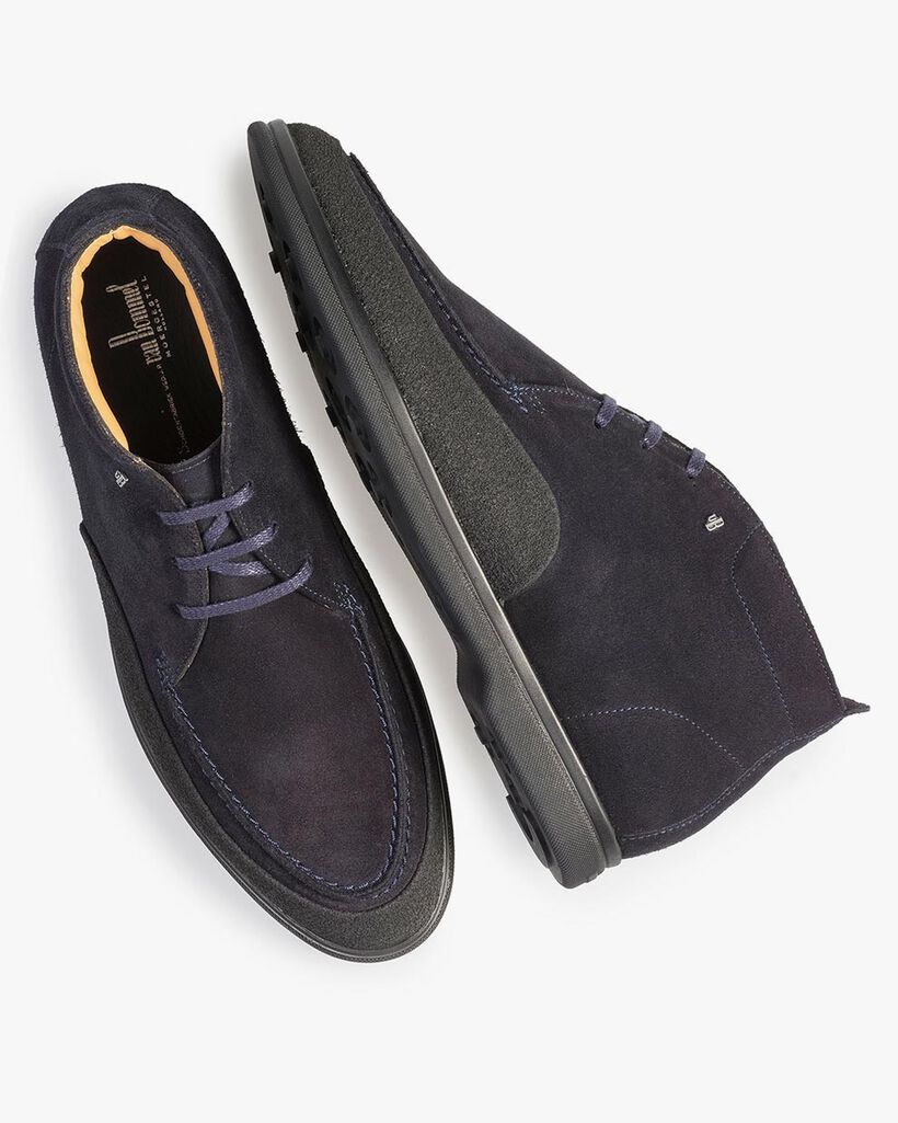 Mid-high suede leather lace boot