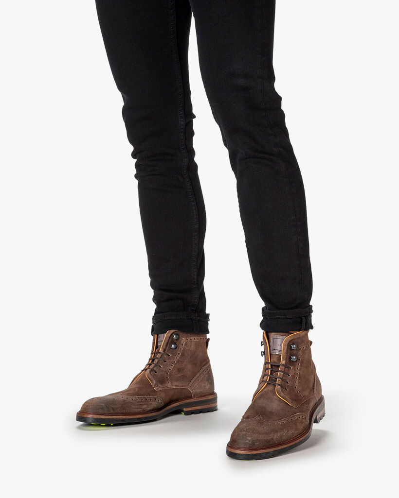 Lace boot suede cognac