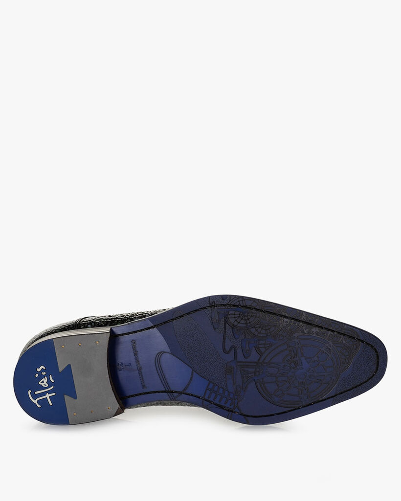 Lace shoe metallic print green