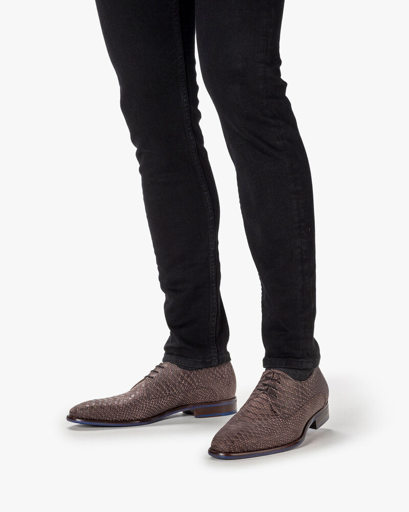 Lace shoe nubuck leather dark brown