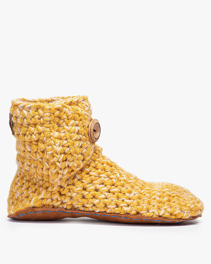 Kingdom of Wow home slippers ocher