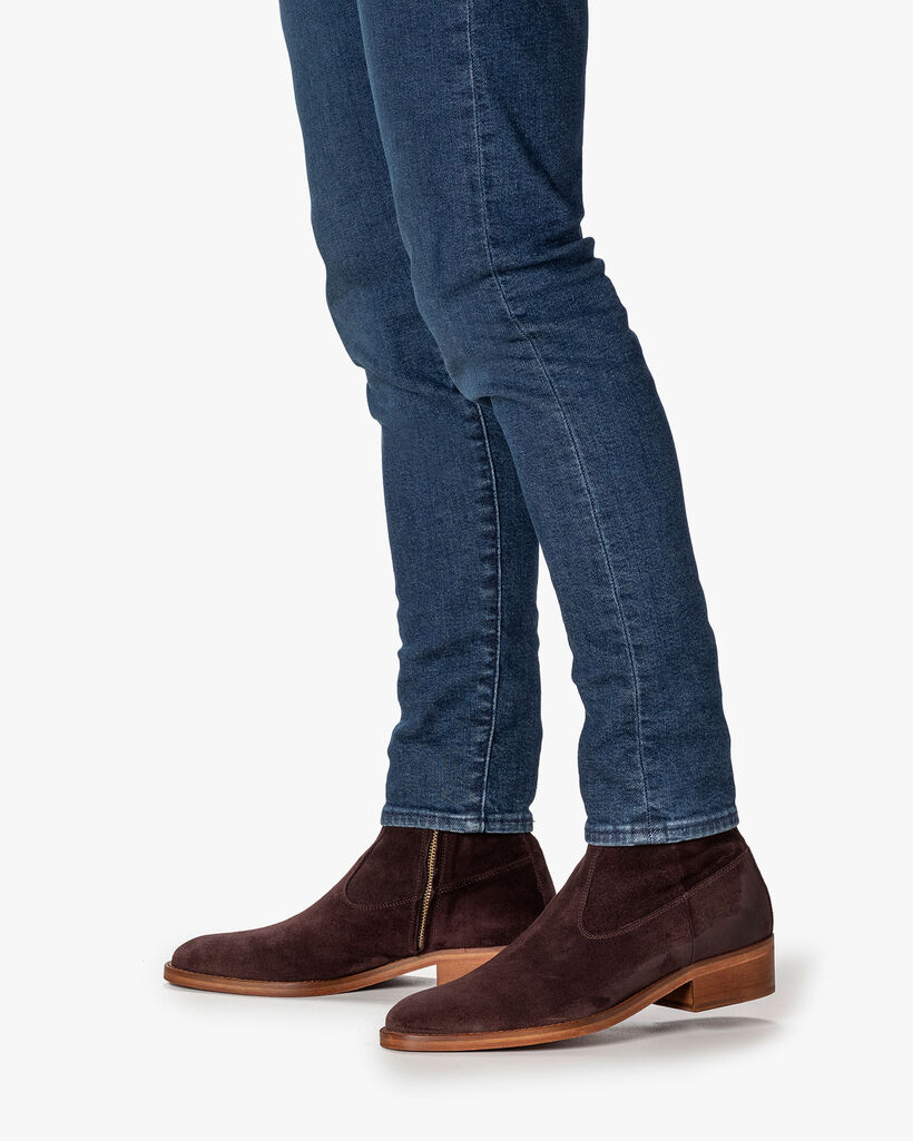 Boot suede dark brown