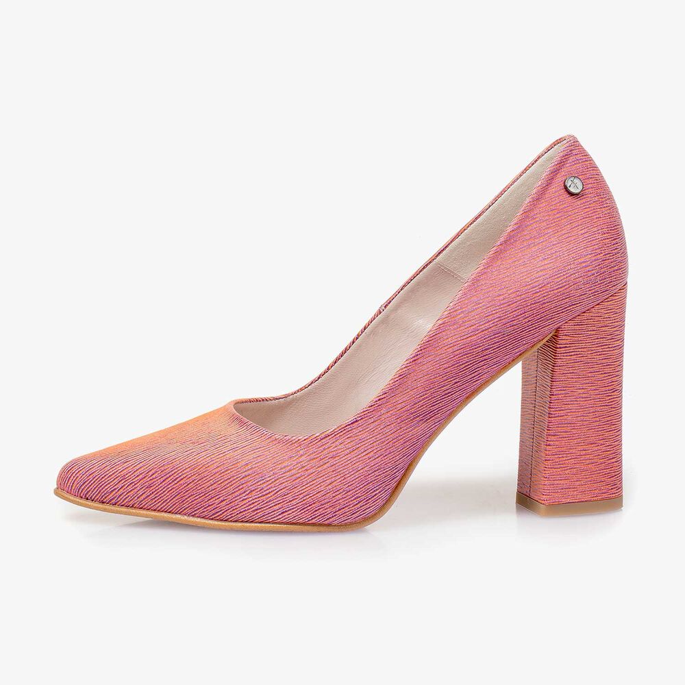 Coral red leather pumps with changing effect