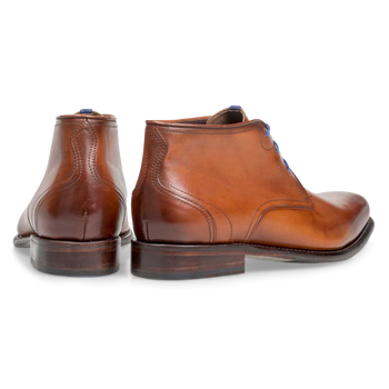Dark cognac-coloured calf leather lace boot