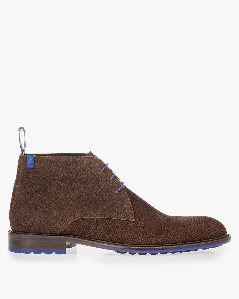 Boot with print cognac