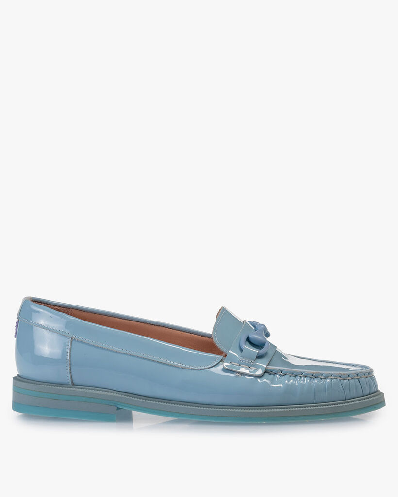 Loafer patent leather light blue