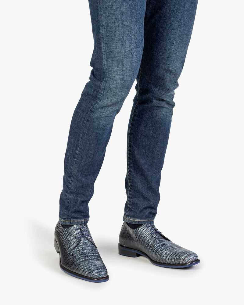 Lace shoe with print grey