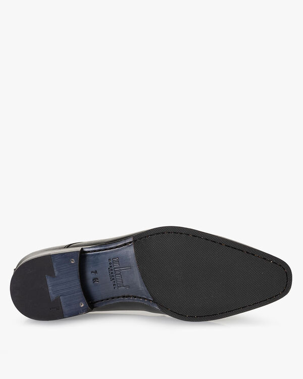 Lace boot calf leather black