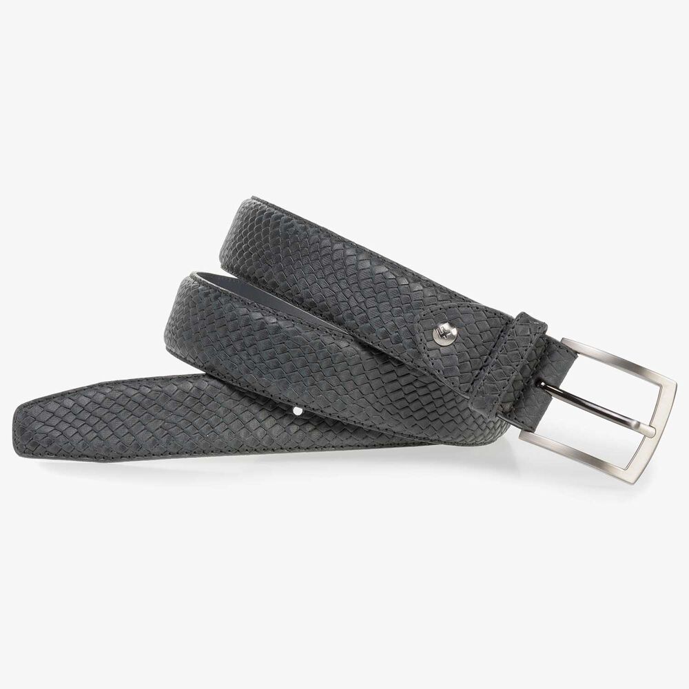 Black leather belt with croco print