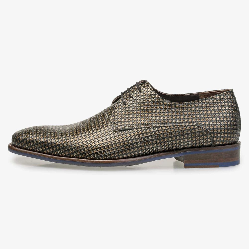 Bronze-coloured calf’s leather lace shoe with structural pattern