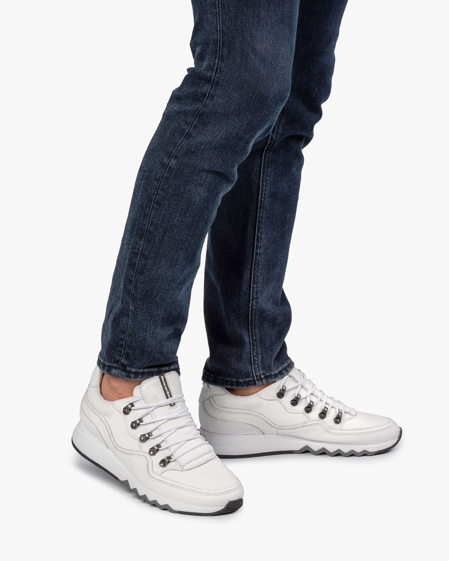 Sneaker with structured pattern white SFM-10092-60-01 | Floris van Bommel®