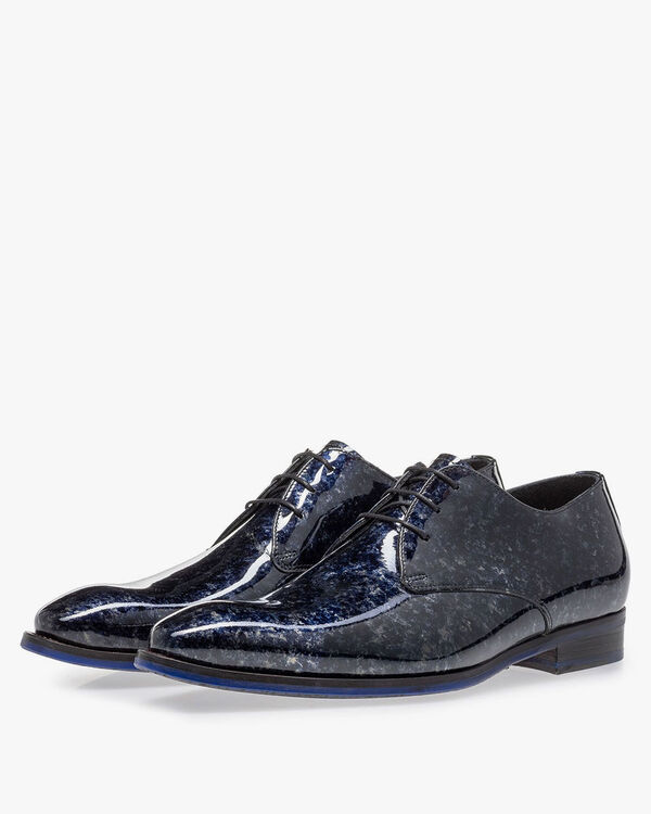 Lace shoe blue patent leather