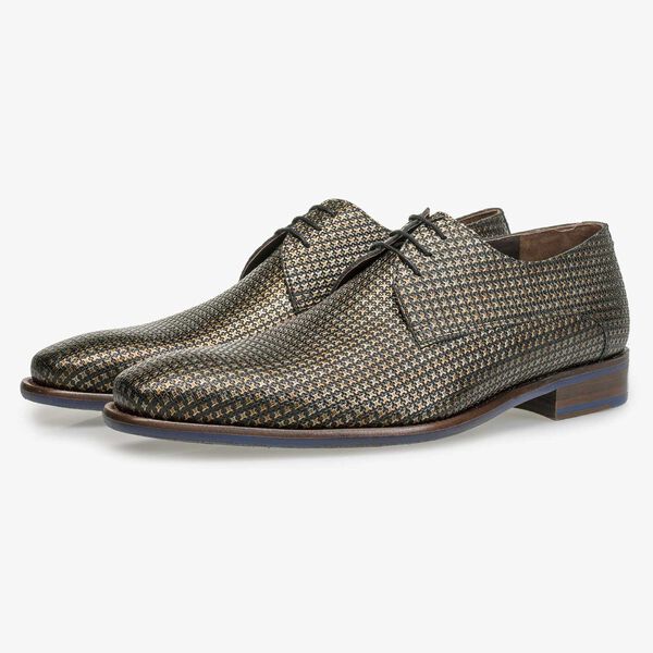 Bronze-coloured calf’s leather lace shoe with structural pattern