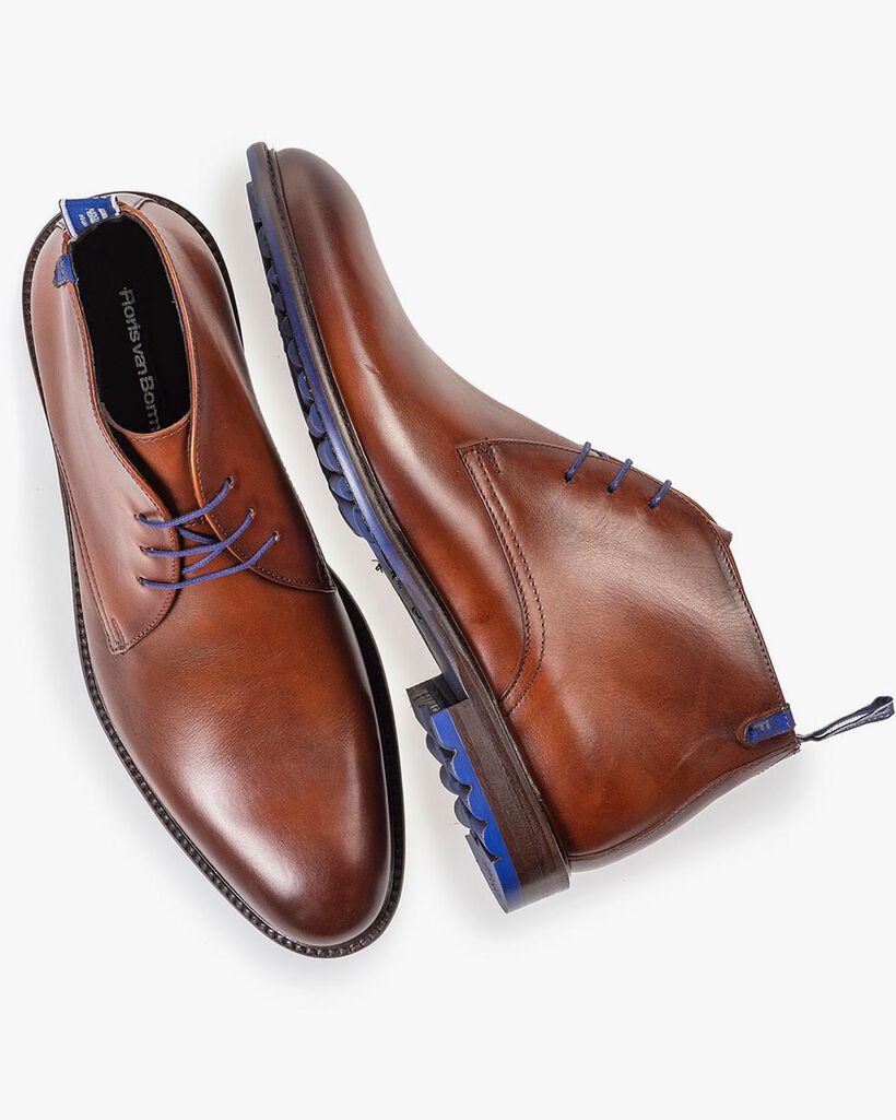 Lace boot calf leather cognac