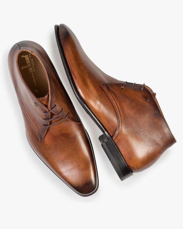 Calf leather lace shoe cognac