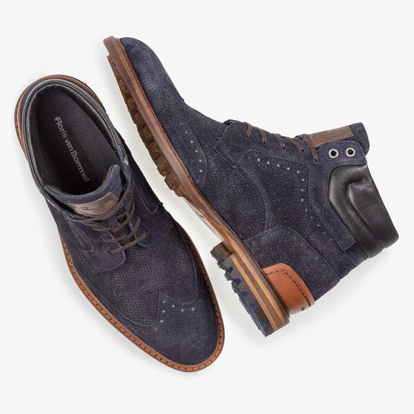 Dark blue suede lace boot with print