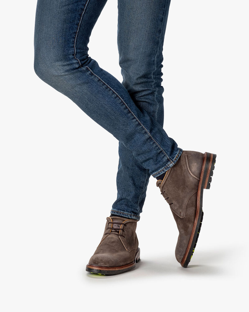 Lace boot suede taupe