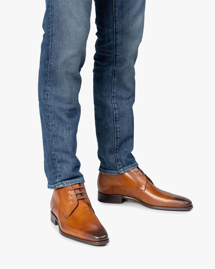 Lace boot calf leather cognac