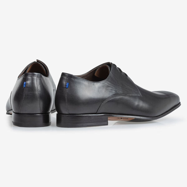 Lace shoe calf leather black