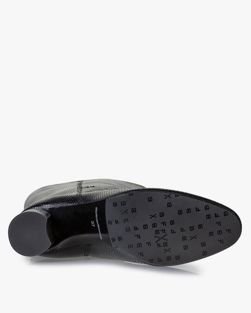 Boot reptile print black