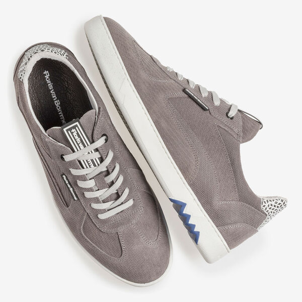 Grey suede leather sneaker with print