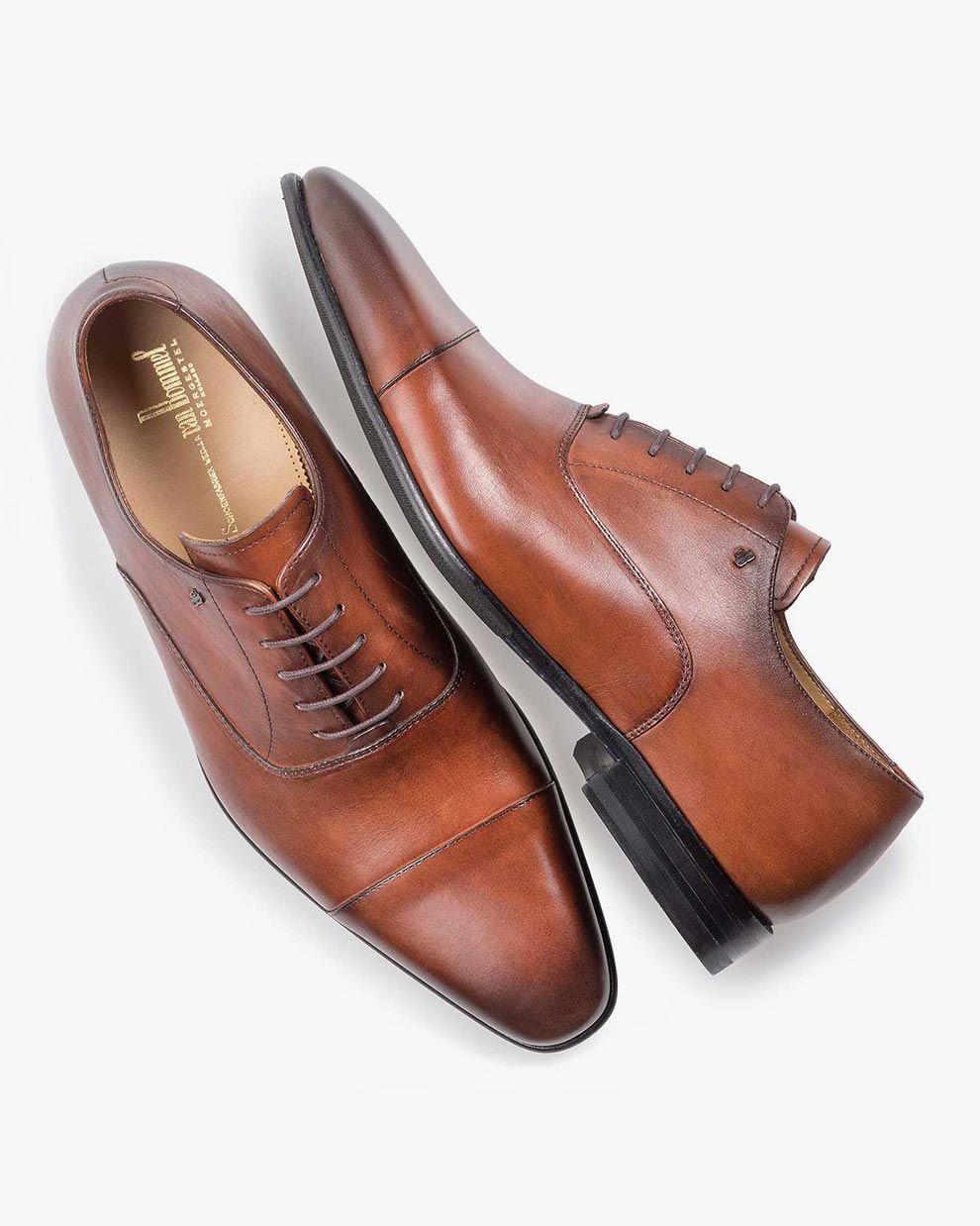 Dark cognac-coloured calf leather lace shoe SBM-30075-24-01 | Van Bommel  Official®