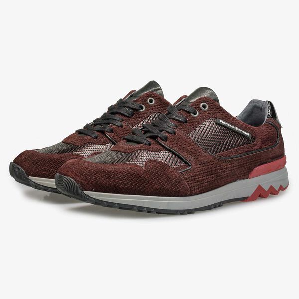 Burgundy red leather sneaker with metallic print