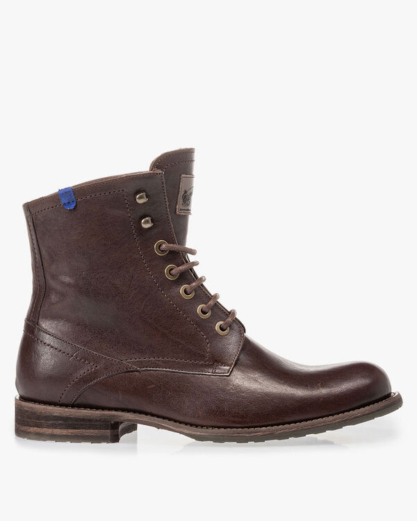 Lambskin lined lace boot brown