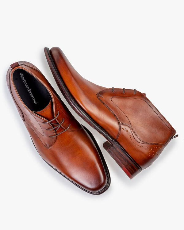 Lace boot calf leather dark cognac