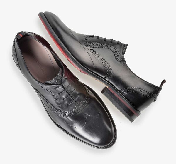 Black leather brogue lace shoe