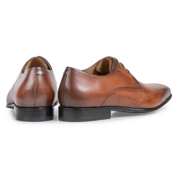 Cognac-coloured leather lace shoe