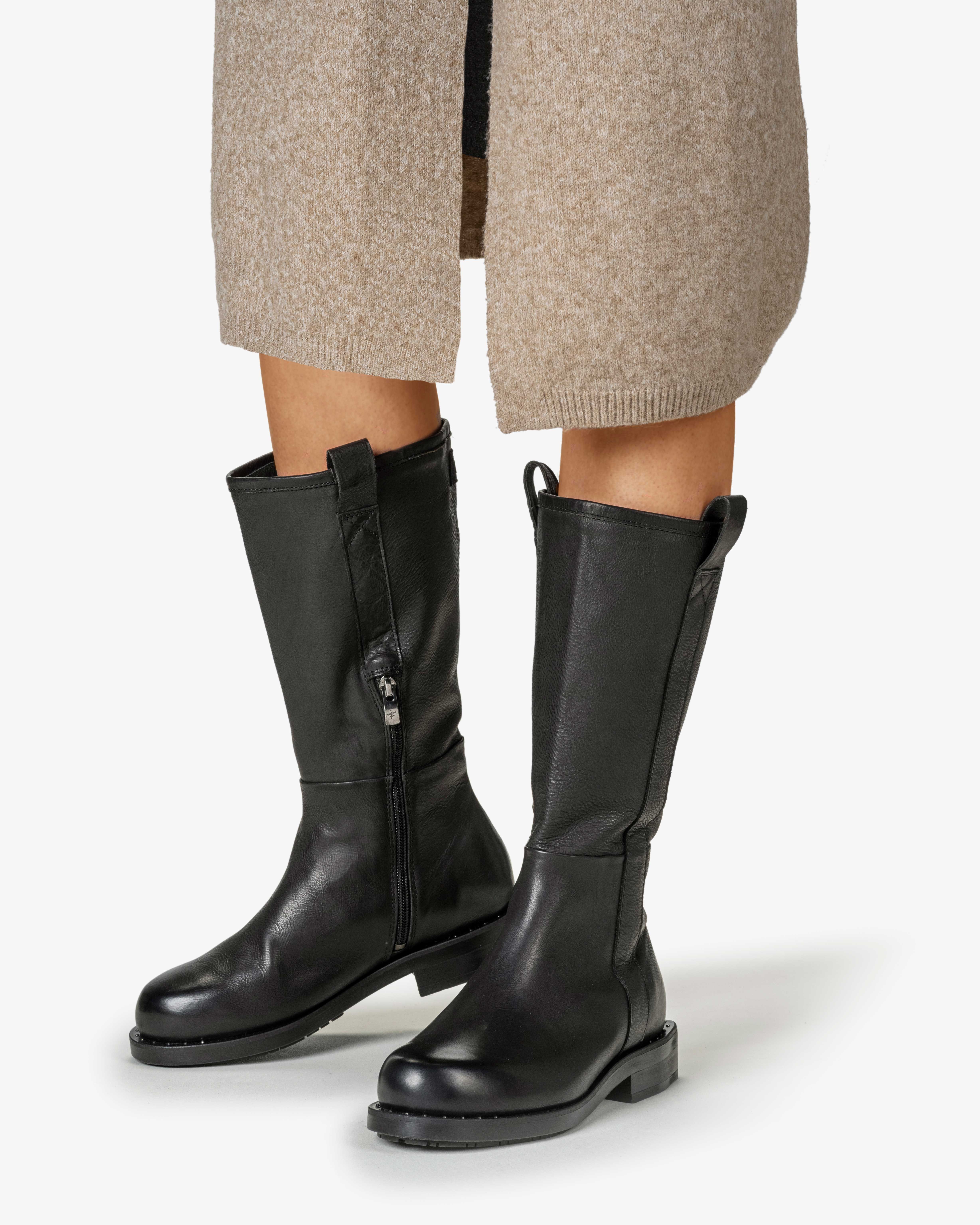 Boot calf leather black SFW-80036-10-01 | Floris van Bommel Women®