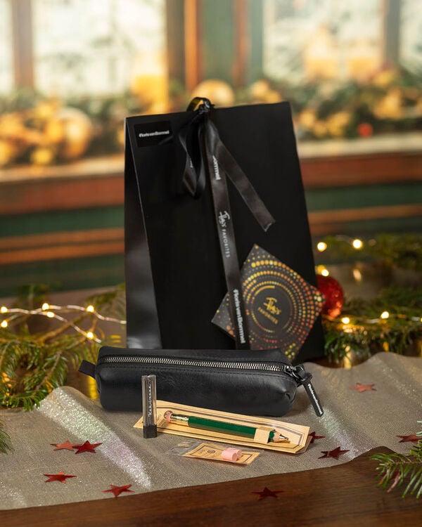 Gitbox Pencil case with accessories