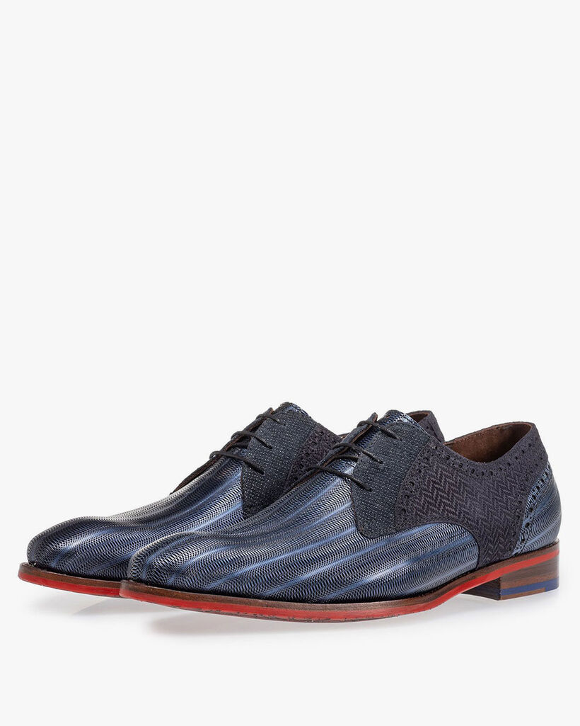 Lace shoe metallic blue