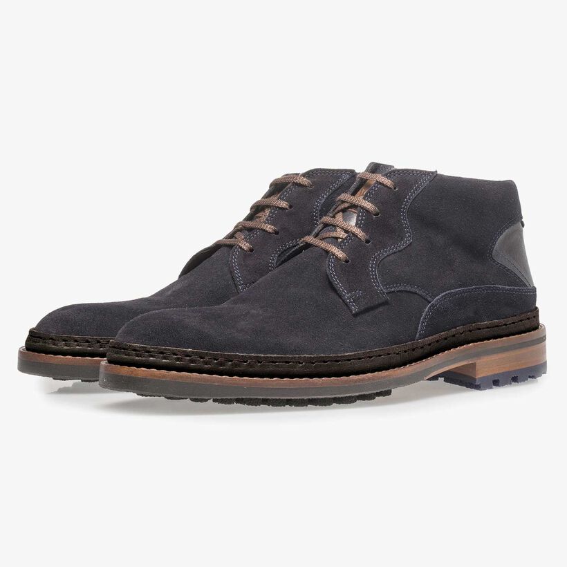Dark blue suede lace boot