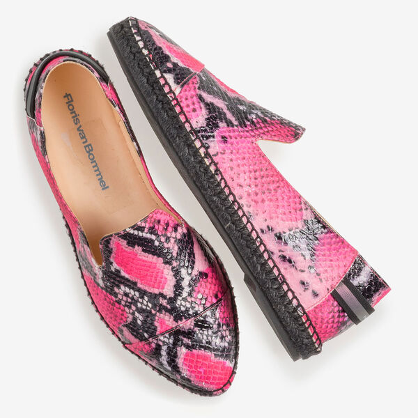 Fluorescent pink espadrilles with snake print