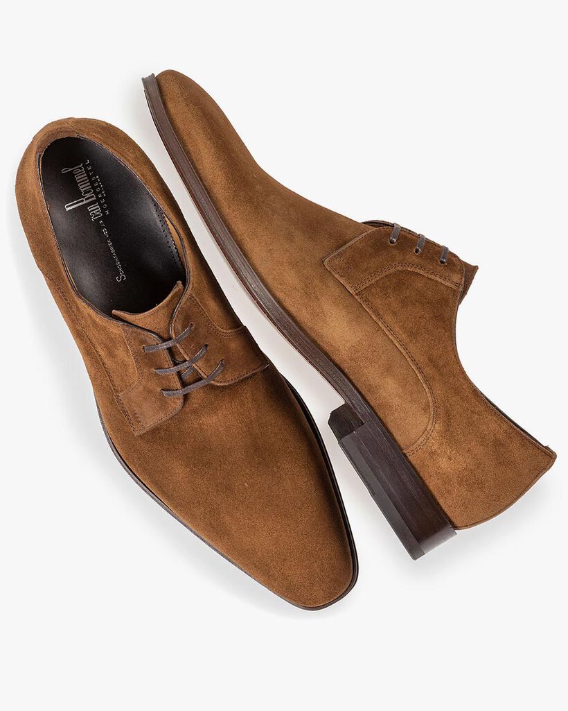 Mid-brown calf suede leather lace shoe
