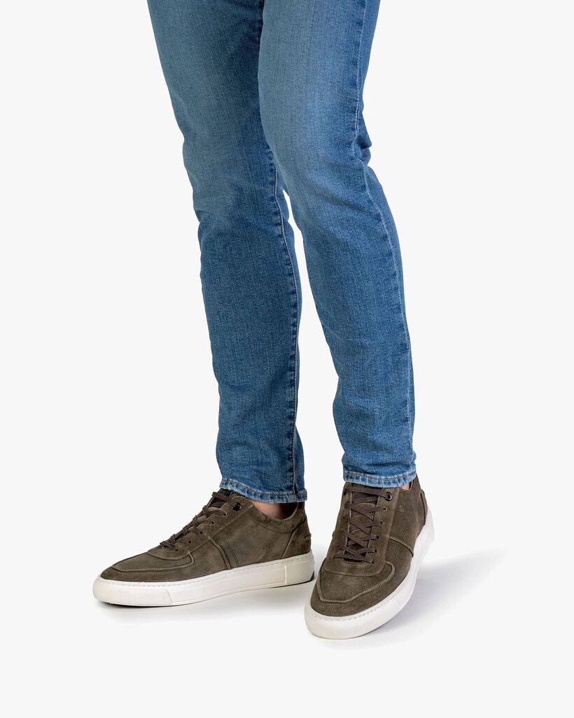 Sneaker green suede leather