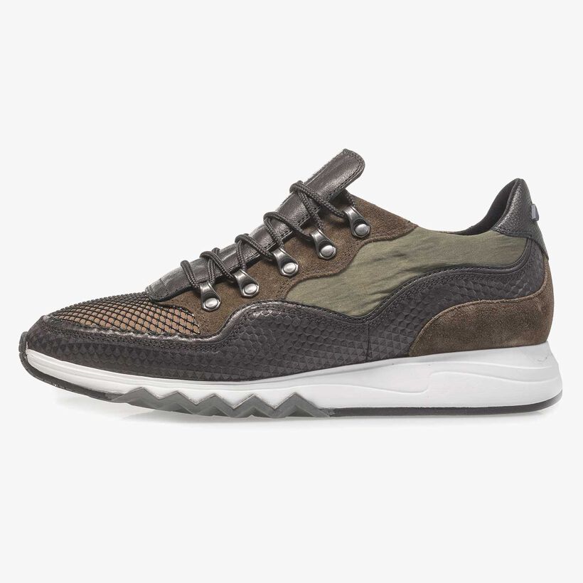 Green leather sneaker