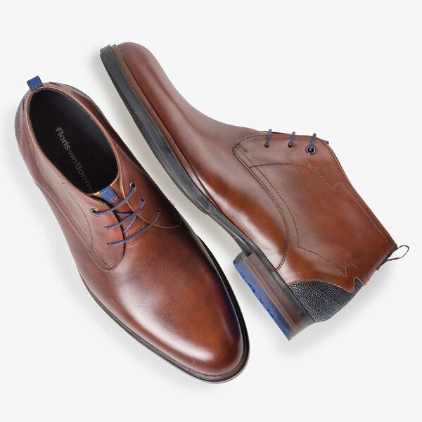 Cognac-coloured calf&rsquo;s leather lace boot