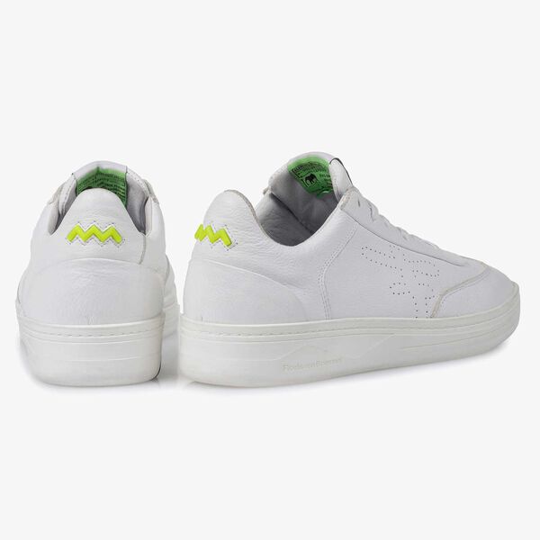 White leather sneaker