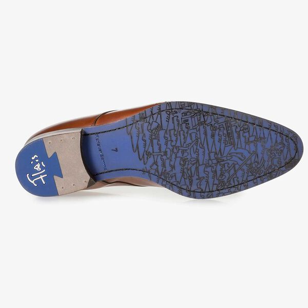 Dark cognac-coloured calf leather lace shoe