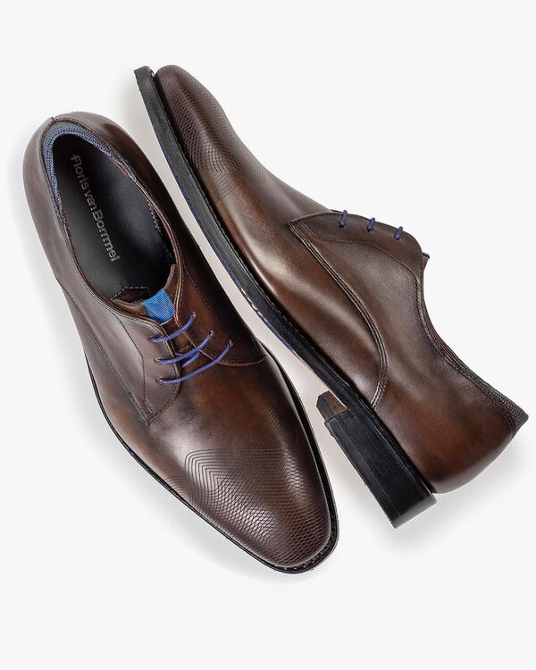 Dark brown calf leather lace shoe