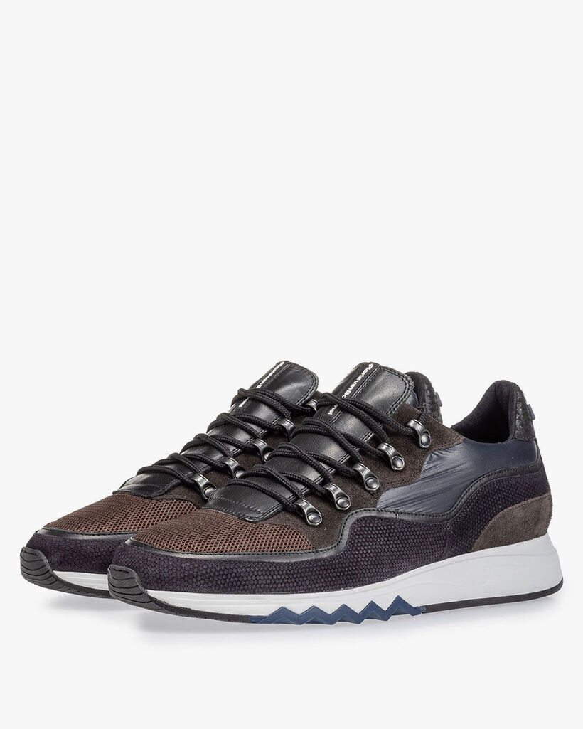 Sneaker dark brown suede leather