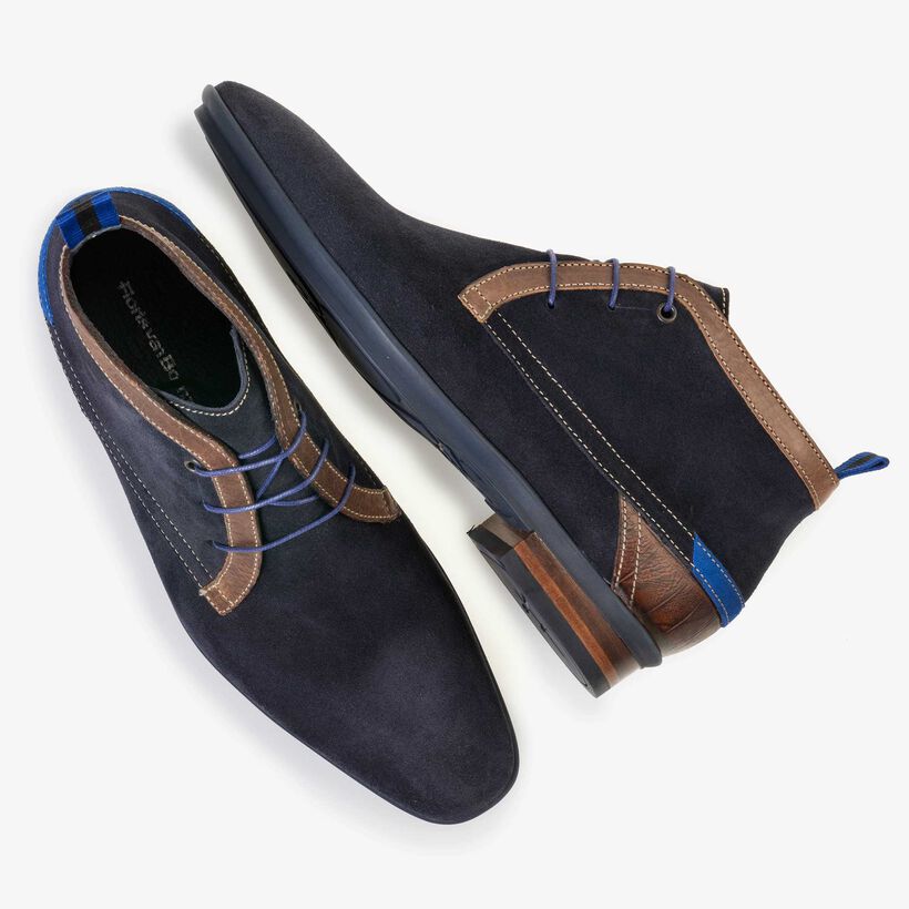 Dark blue mid-high suede leather lace boot