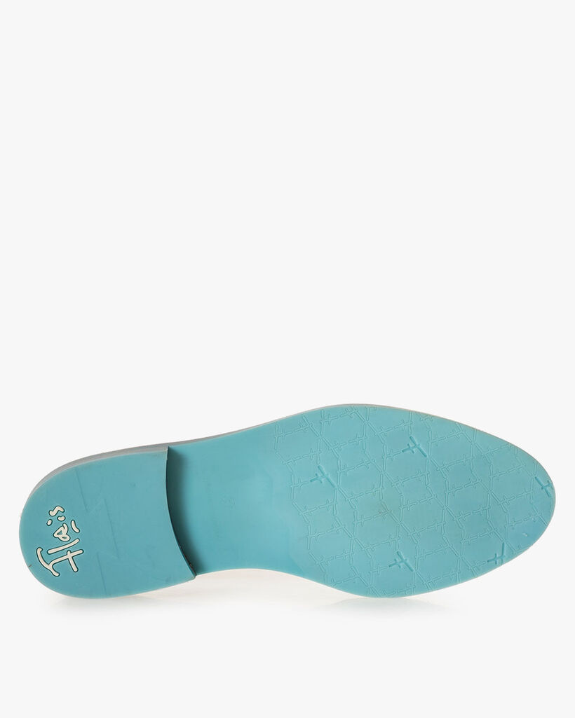 Loafer patent leather light blue