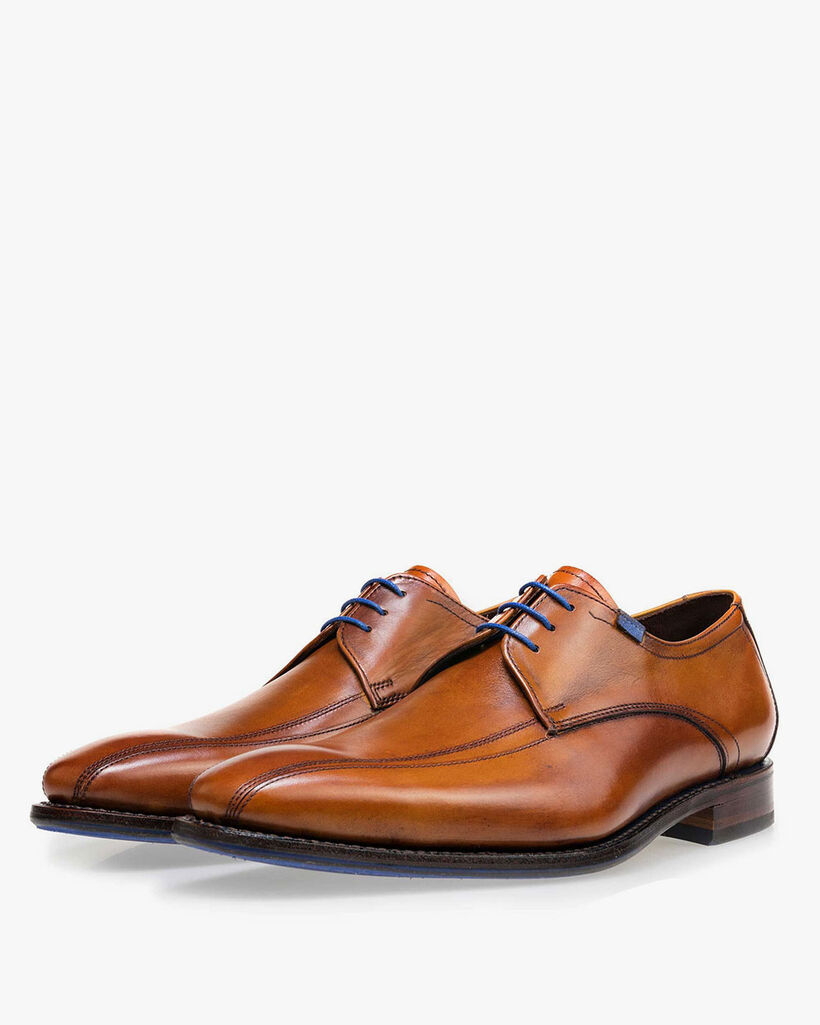 Lace shoe calf leather cognac