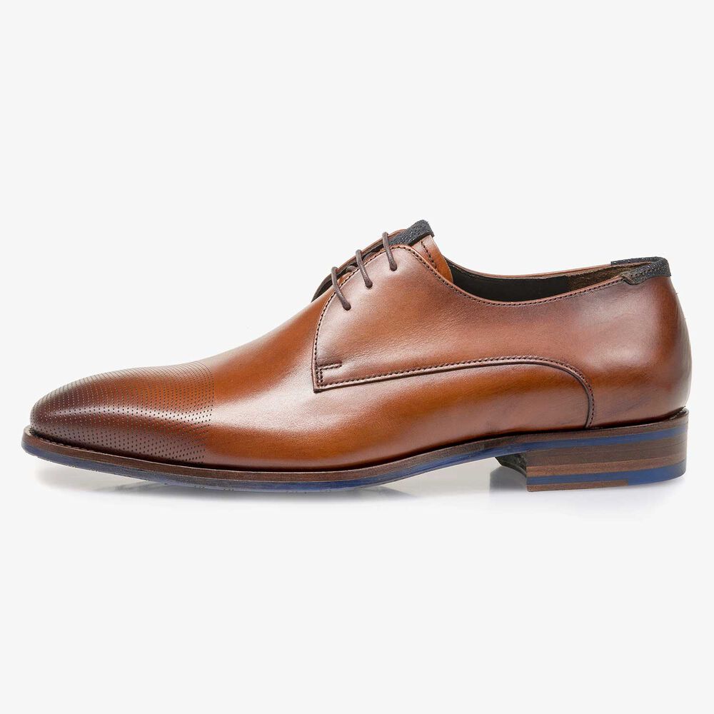 Cognac-coloured calf leather lace shoe